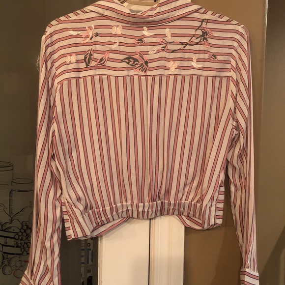 Crop top - Picture 3 of 4